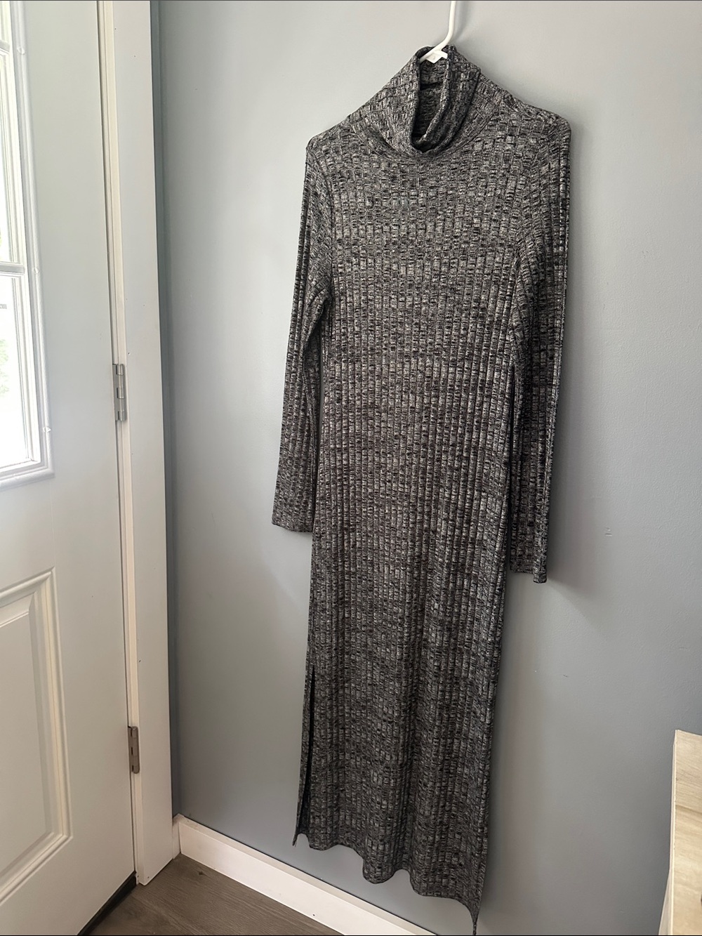 Mudpie vintage Ribbed Turtleneck Maxi Dress - Gray black size small